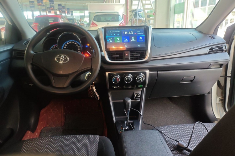 丰田 威驰 2019款 1.5L CVT创行版中控内饰7002