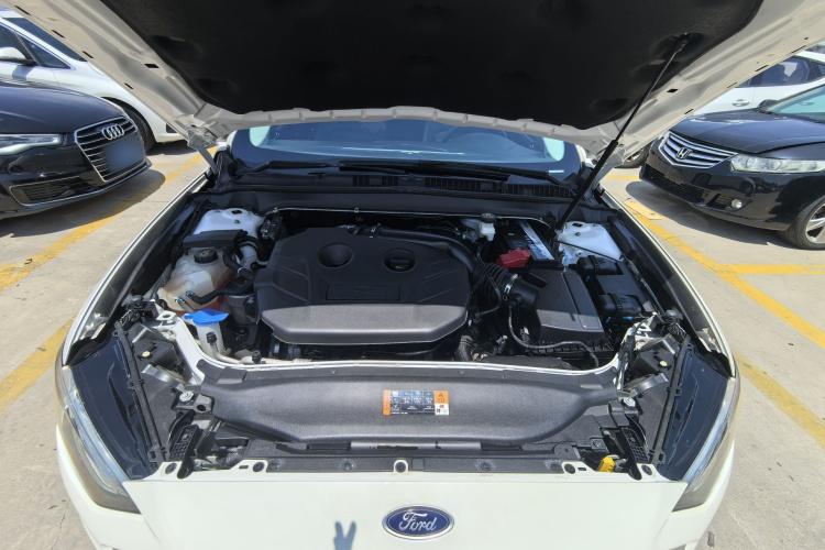 福特 蒙迪欧 2017款 EcoBoost 200 时尚型局部细节24