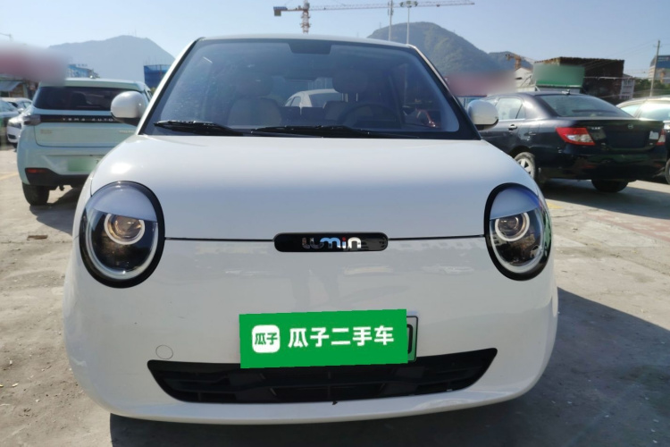 长安启源 长安Lumin 2022款 210km 香甜款车身外观2