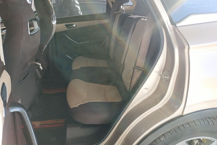 猎豹汽车 猎豹CS9 2018款 1.5T CVT劲锐型中控内饰21