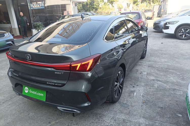 长安 逸动 2022款 PLUS 蓝鲸NE 1.4T GDI DCT旗舰版车身外观6005