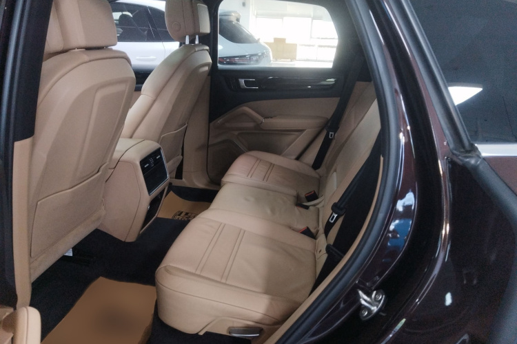 保时捷 2018款 Cayenne 3.0T中控内饰7004