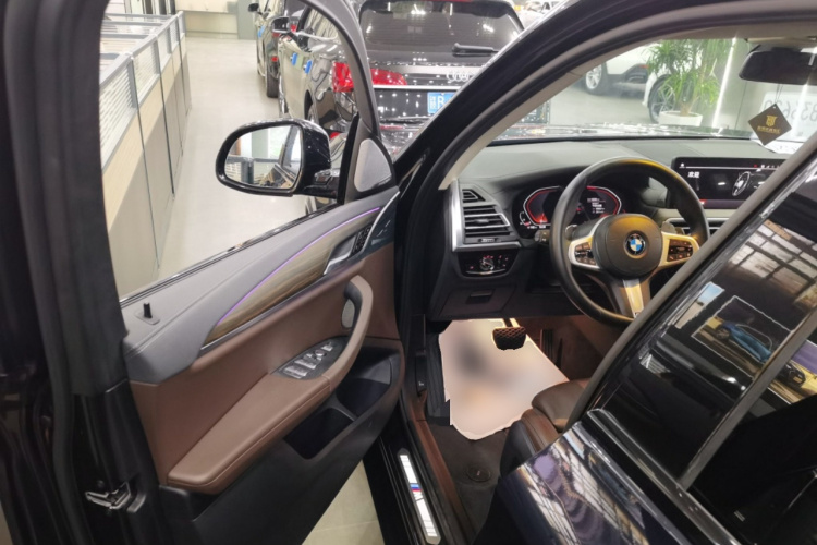 宝马X3 2022款 xDrive30i 领先型 M曜夜套装中控内饰20