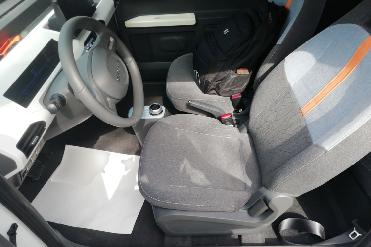 吉利银河 2024款 熊猫mini 200km 耐力熊中控内饰19