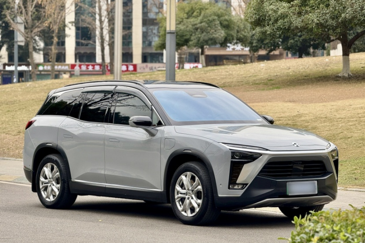蔚来ES8 2022款 100kWh 六座版车身外观6002