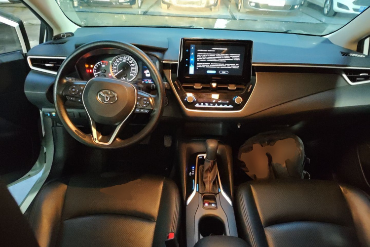 丰田 卡罗拉 2021款 1.2T S-CVT精英PLUS版中控内饰7002