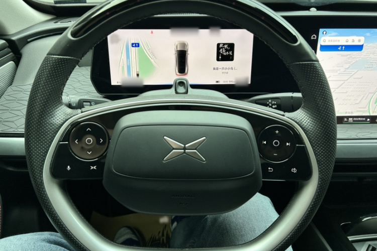 小鹏P7 2022款 625E中控内饰7011