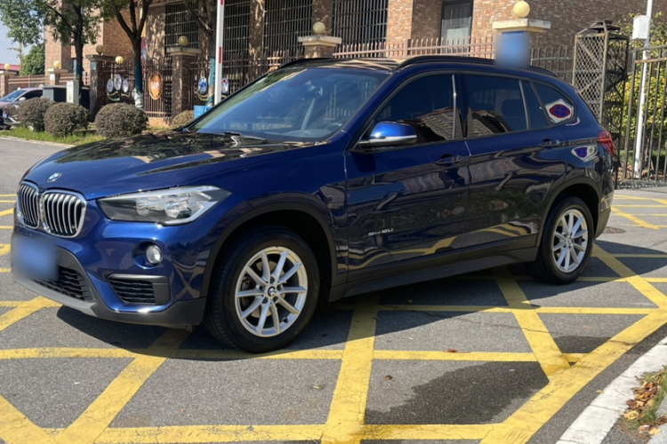 宝马X1 2018款 sDrive18Li 时尚型车身外观6005