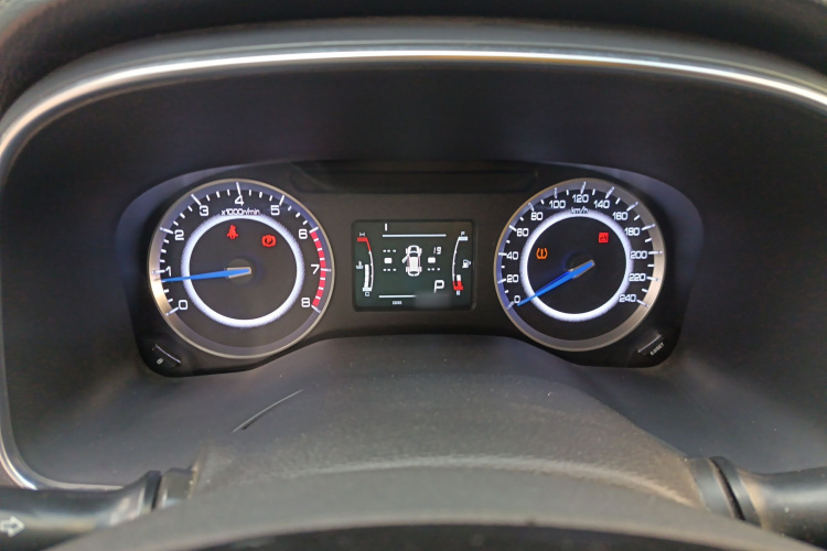 中国重汽VGV VGV U70 2020款 1.5T 自动智享精英导航版 7座局部细节14