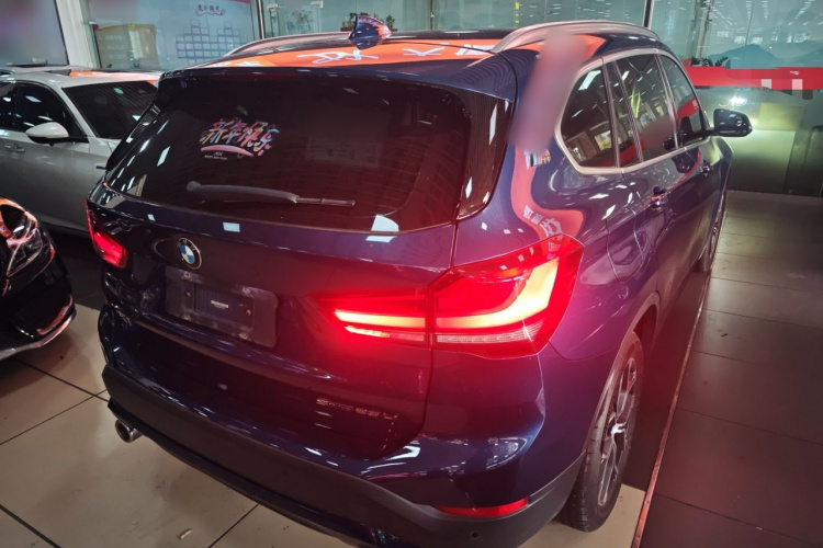 宝马X1 2021款 sDrive25Li 领先型车身外观6005