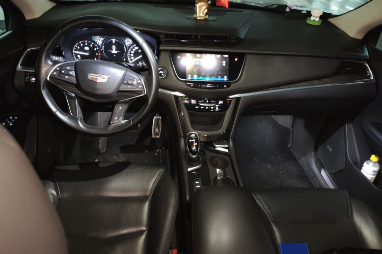 凯迪拉克XT5 2018款 28T 四驱豪华型中控内饰12