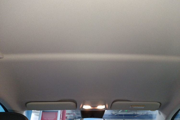 红旗E-QM5 2022款 431km 充电乐享版局部细节22