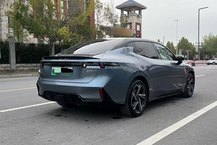 领克07 2024款 EM-P 126长续航 Ultra车身外观6008
