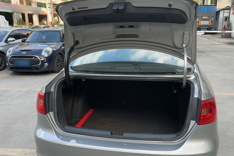 大众 速腾 2014款 改款 1.4TSI 自动豪华型局部细节23