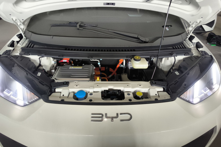 比亚迪 海鸥 2025款 智驾版 405km 自在版机舱底盘24