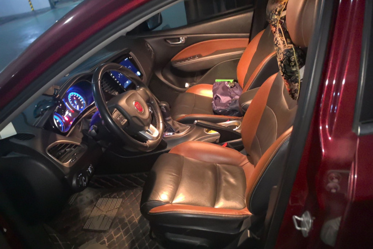 菲亚特 菲翔 2015款 1.4T 自动劲享版中控内饰19