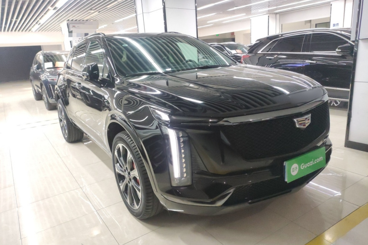 凯迪拉克XT5 2025款 2.0T 铂金型车身外观3