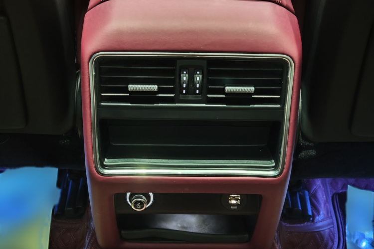 保时捷 2018款 Cayenne 3.0T中控内饰7007