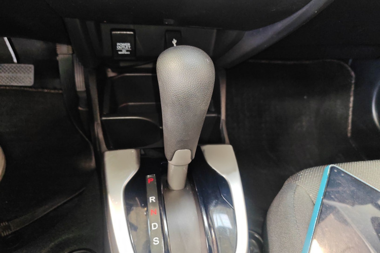 本田 飞度 2016款 1.5L SE CVT时尚型局部细节18