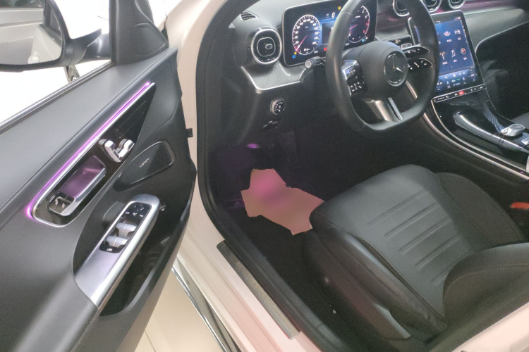 奔驰C级 2023款 改款 C 200 L 运动版中控内饰20