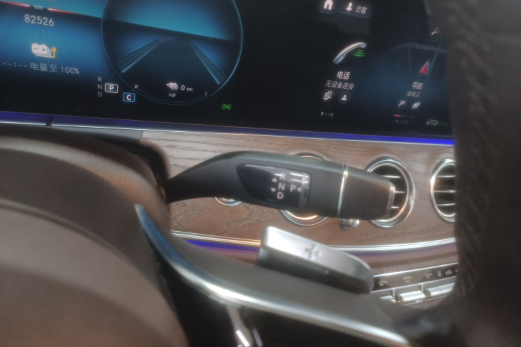 奔驰E级新能源 2022款 改款 E 350 e L 插电式混合动力轿车局部细节18