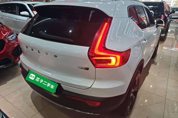 沃尔沃XC40 2020款 T4 四驱智远豪华版车身外观7