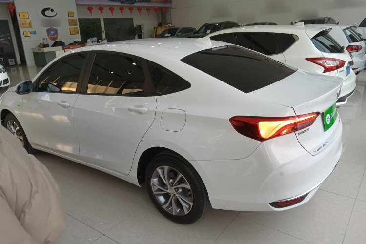 别克 威朗 2023款 Pro 乐享版车身外观4