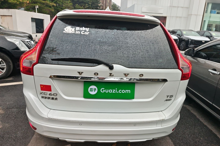 沃尔沃XC60 2017款 T5 AWD 智远版车身外观6