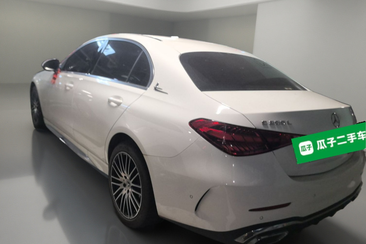 奔驰C级 2023款 C 200 L 运动版车身外观5