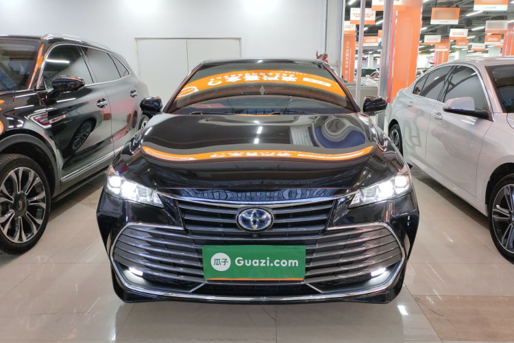 丰田 亚洲龙 2019款 双擎 2.5L XLE尊贵版 国VI车身外观2