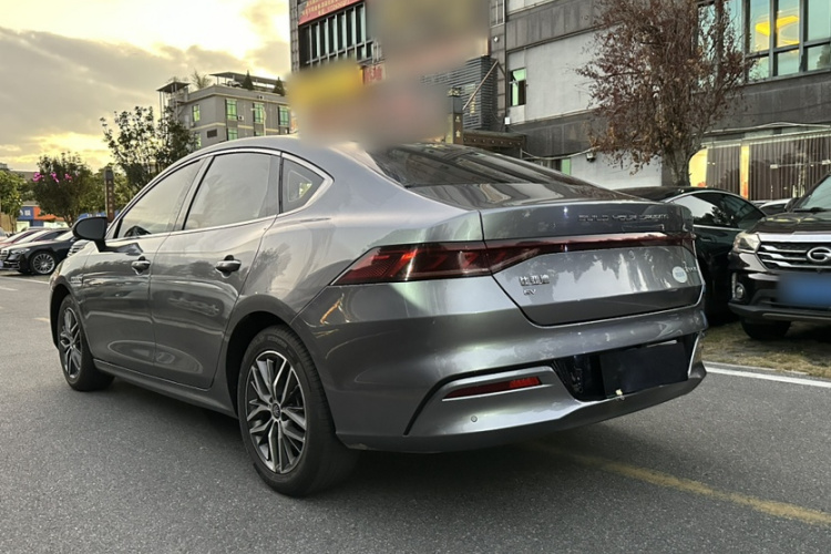 比亚迪 秦PLUS 2021款 EV 500KM 豪华型车身外观6005