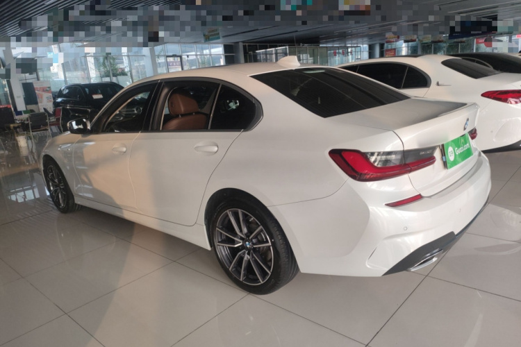 宝马3系 2022款 320Li M运动套装车身外观4