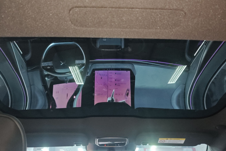 小鹏P7 2023款 P7i 702 Pro局部细节22