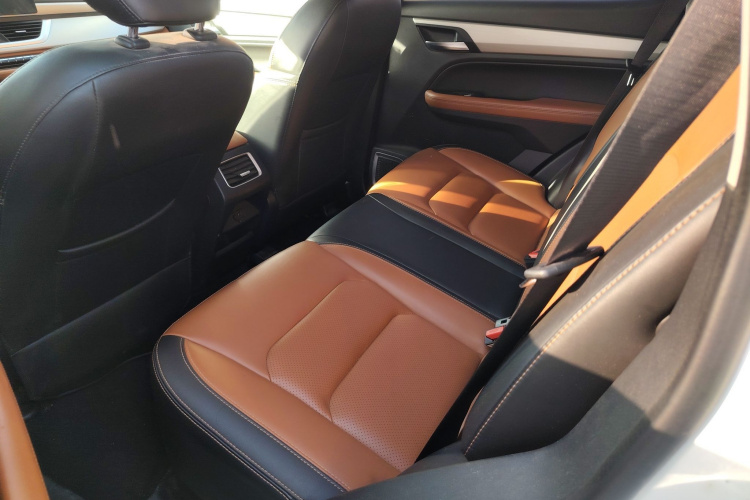 吉利汽车 远景X6 2020款 1.4T CVT尊贵型中控内饰21