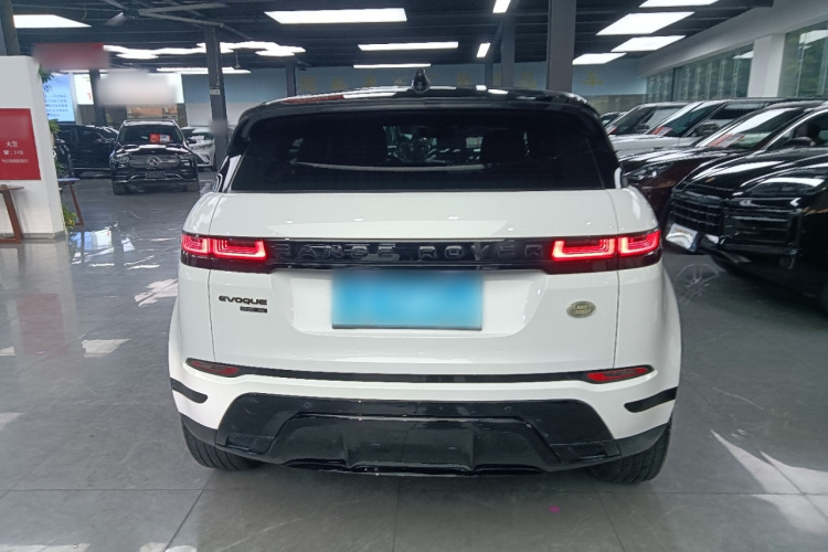 路虎 揽胜极光 2020款 249PS R-DYNAMIC S 曜黑运动科技版车身外观6