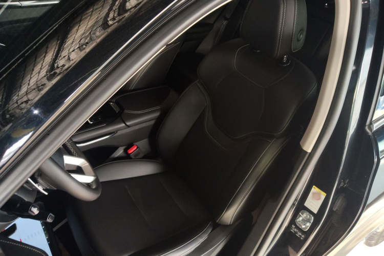 哈弗H6 2021款 第三代 2.0T 自动两驱Max中控内饰19