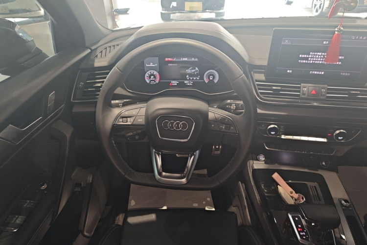 奥迪Q5L 2024款 40 TFSI 豪华动感型中控内饰13