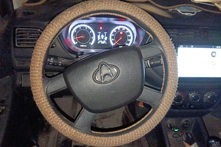 长安凯程 2017款 1.5L欧诺S超值型EA15-AB中控内饰13