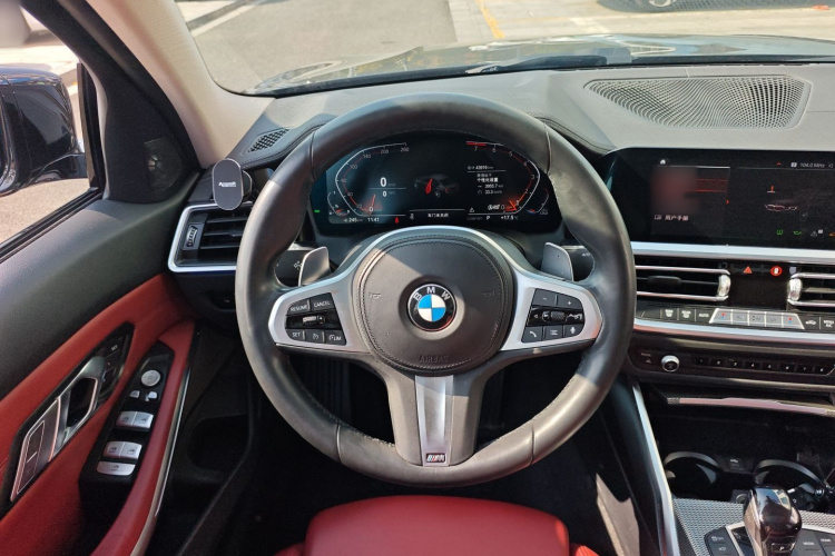 宝马3系 2022款 改款 325i M运动曜夜套装局部细节13