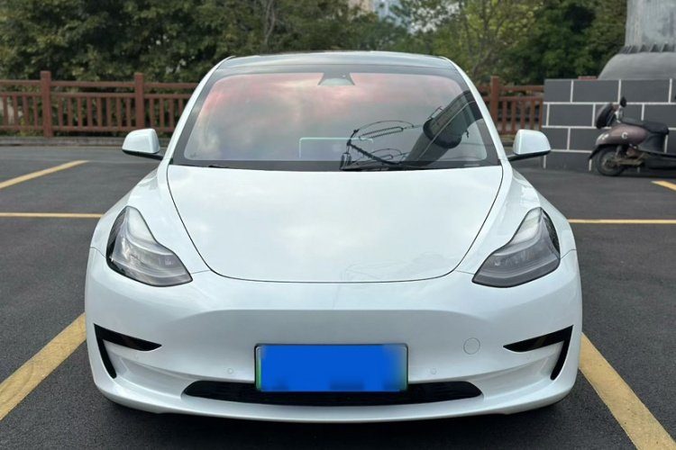 特斯拉 Model 3 2022款 后轮驱动版车身外观6009