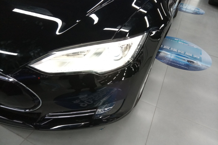 特斯拉 2014款 Model S 85局部细节36
