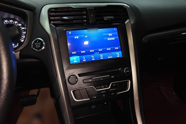 福特 蒙迪欧 2017款 EcoBoost 180 时尚型局部细节16