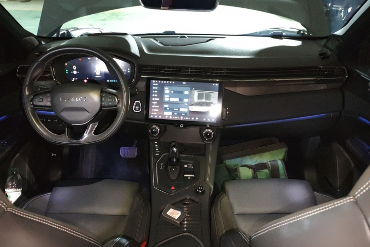 领克01 EM-P 2023款 1.5TD EM-P PM中控内饰7002