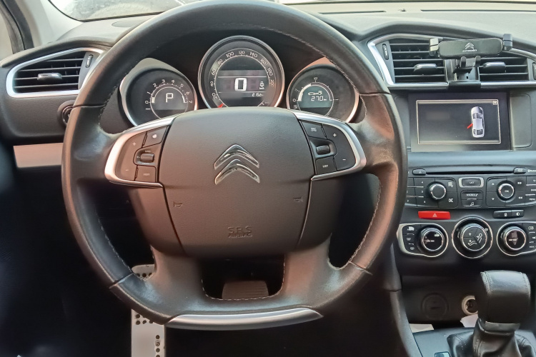 雪铁龙C4L 2016款 1.6T 自动精英型中控内饰13