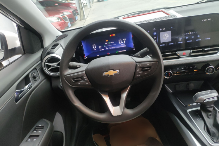 雪佛兰 科鲁泽 2024款 1.5L 双离合乐享版中控内饰13