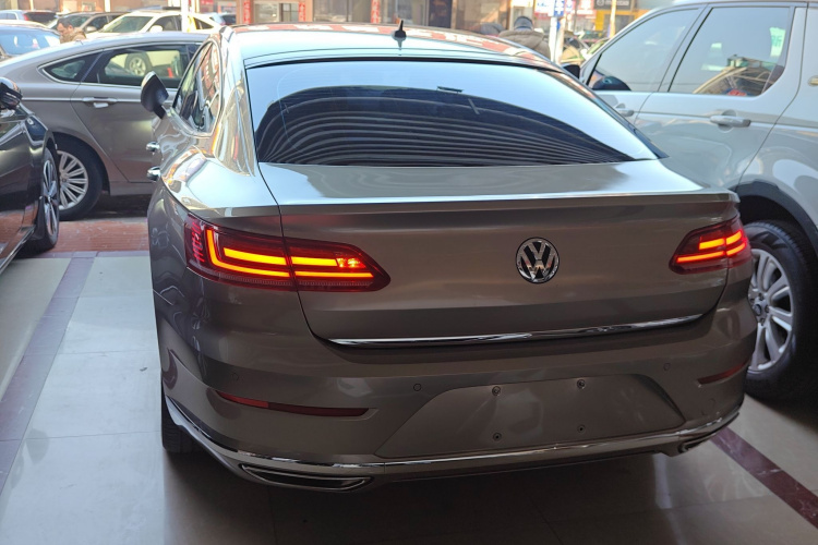 一汽-大众CC 2019款 330TSI 华颜版 国V车身外观6