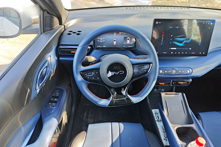 比亚迪 海鸥 2025款 智驾版 305km 自由版中控内饰13