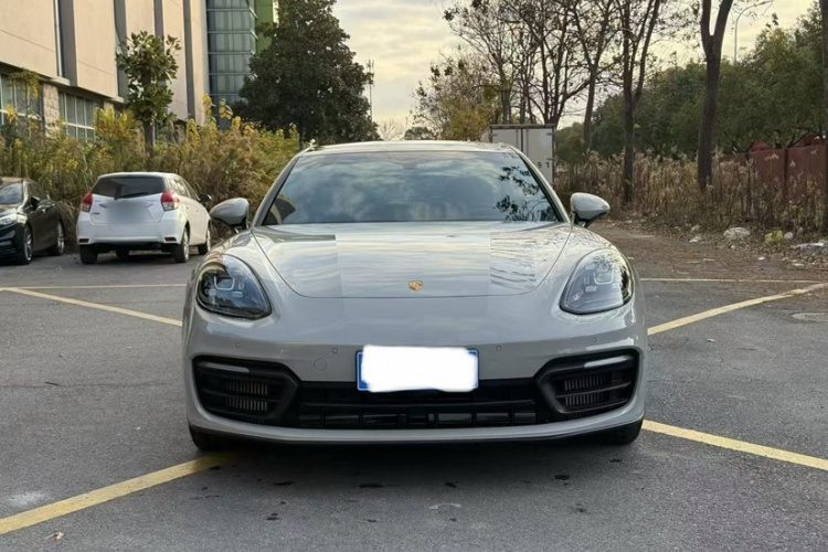 保时捷 2022款 Panamera 4 行政加长版 2.9T车身外观6001