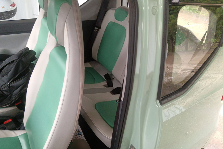 五菱汽车 宏光MINIEV 2021款 马卡龙臻享款 三元锂中控内饰7004