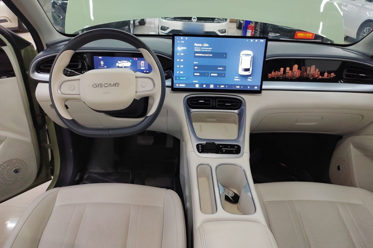 吉利银河 星愿 2025款 UP 410km 探索+版中控内饰12